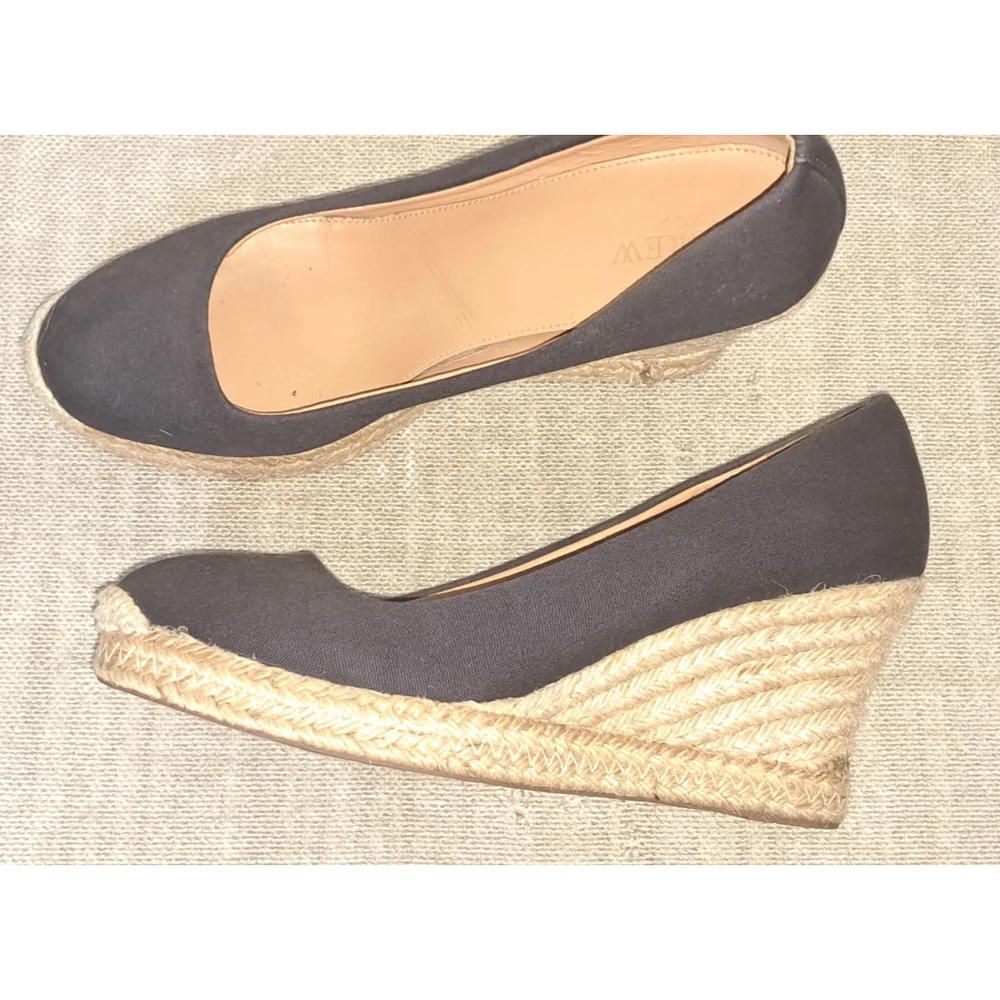J. CREW Espadrille Wedge Pumps Size 9‎ Black Canvas Seville
